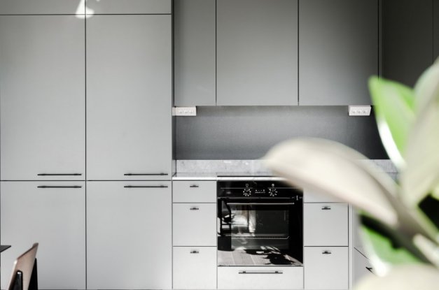 Handle Line 304 <BR> polished stainless