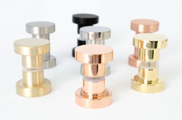 DOT 40 GLASDÖRRSKNOPP <BR> BORSTAD KOPPAR