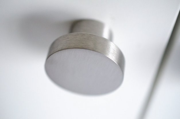 Knopp krok Dot 40 i borstad rostfri