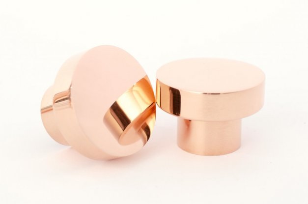 Knopp krok Dot 40 i polerad koppar