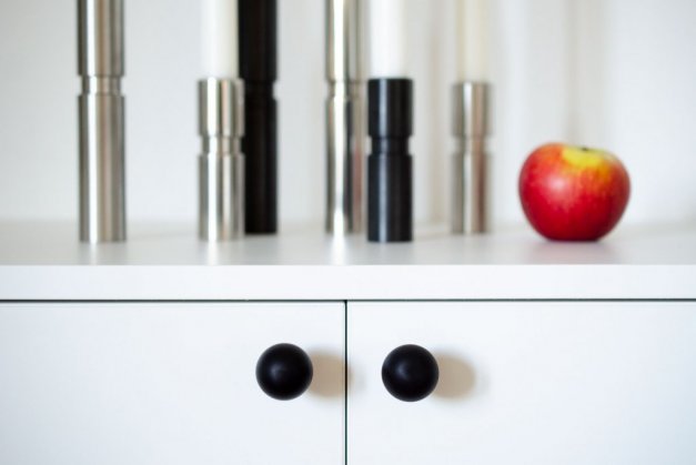 Knopp / Krok Drop 28 <BR> svart aluminium