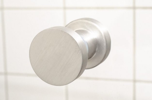 Glasdörrsknopp Dot 50 <BR> borstad aluminium