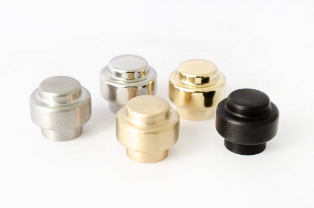 Knopp Hip 30 <br> svart aluminium