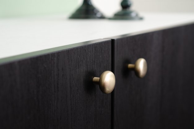 Knob / Hook Caramel 24 <BR> brushed brass