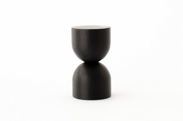 Knopp / Krok Kokeshi 1832 <BR> svart aluminium