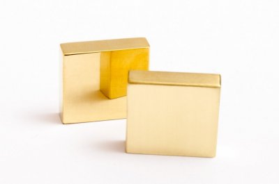 CLEAN CUT 22 <BR> KNOBS <BR> BRUSHED BRASS