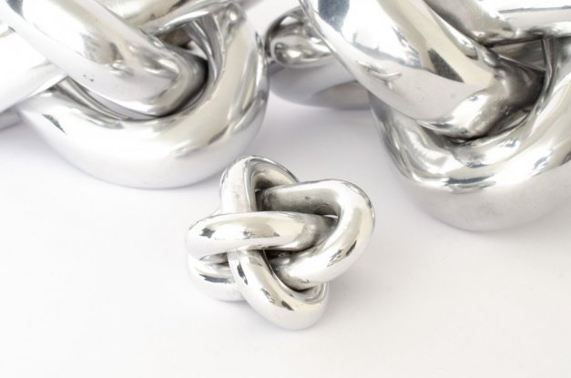 Knut mini by Miccis House. Small decor in polished aluminium.