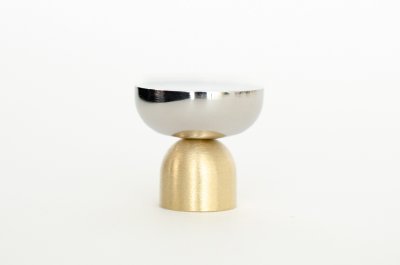 KNOB AND HOOK IN BRUSHED BRASS AND POLISHED STAINLESS