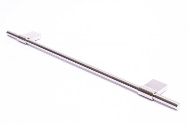 Handle Line 304 <BR> polished stainless