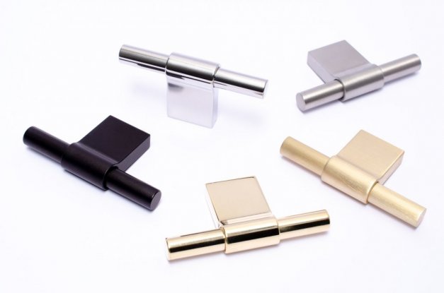 t-bar Line knoppar i mässing rostfritt och matt svart aluminium