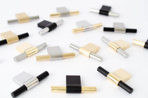 T-bar knoppar i blandade material