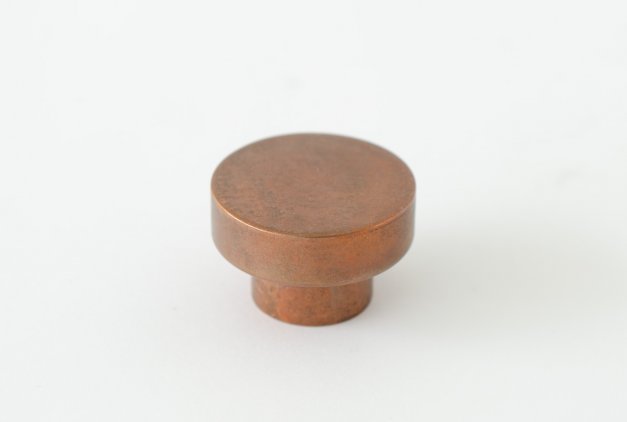 Knopp / Krok Dot 30 <BR> koppar patina